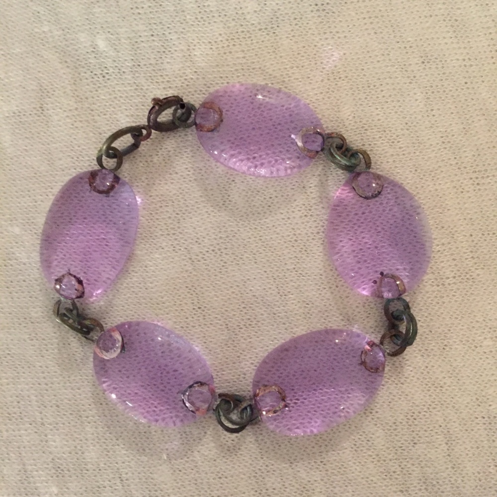 Purple glass beaded bracelet